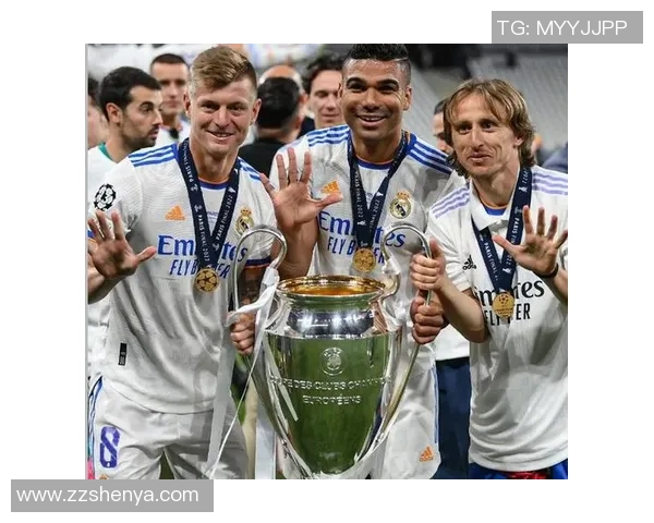 克罗斯的足球传奇之路:从少年天才到世界顶级中场的蜕变与荣耀 克罗斯的足球传奇之路:从少年天才到世界顶级中场的蜕变与荣耀